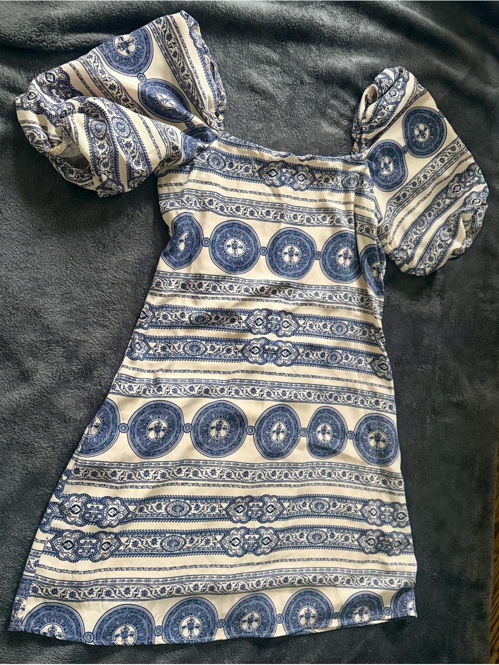 NWOT. Blue and Cream Puff Sleeve Printed Mini Dress